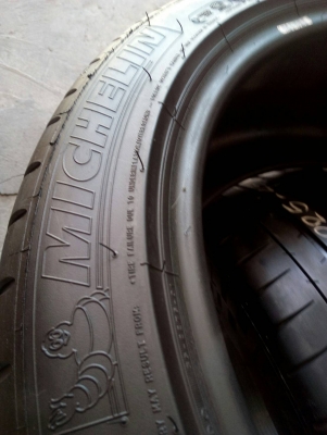 225/45R18 MICHELIN PILOT SUPER SPORT ปี15 ( ยางนอก FRANCE ) สวยๆ มี 2 เส้น tel.063-286-3551, 081-427 225/45R18 MICHELIN PILOT SUPER SPORT ปี15 ( ยางนอก FRANCE ) สวยๆ มี 2 เส้น tel.063-286-3551, 081-427