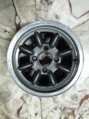 ขายล้อกล้วยเศษงานดิบ COMPE 13" 4 รู 114.3 กว้าง 6" ET15