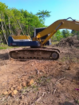 ขายรถแบคโฮ KOMATSU PC200-5LC ระบบไฟเต็ม ราคา 550000