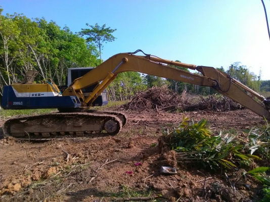 ขายรถแบคโฮ KOMATSU PC200-5LC ระบบไฟเต็ม ราคา 550000