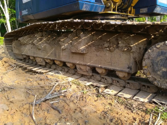 ขายรถแบคโฮ KOMATSU PC200-5LC ระบบไฟเต็ม ราคา 550000