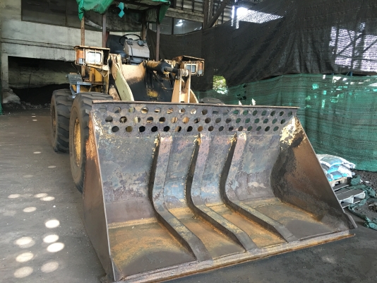 ขายด่วน รถตักKOMATSU WA150-1 (ขายตามสภาพ)