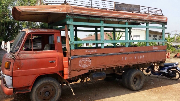 ขาย 6ลัอ เครื่องดี เครื่อง85แรง คัชชีสวย ทะเบียนไม่ขาด ยาว4เมตร20