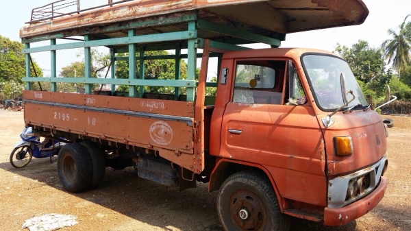 ขาย 6ลัอ เครื่องดี เครื่อง85แรง คัชชีสวย ทะเบียนไม่ขาด ยาว4เมตร20