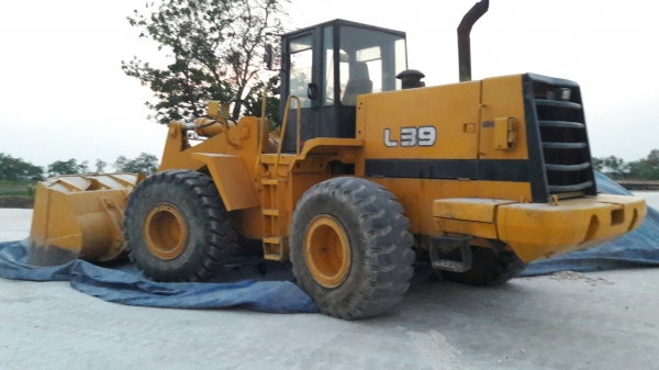 รถตักล้อยาง L39 สภาพสวย