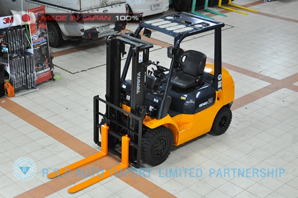 ขายรถโฟล์คลิฟท์มือสอง TOYOTA รุ่น7FD25-22189 นำเข้าจากประเทศญี่ปุ่น 100\% ไม่เคยใช้งานในไทย