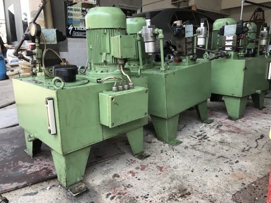 ขายชุดปั้มน้ำมันไฮโดรลิค Riedhammer made in Germany มอเตอร์ Siemens 3HP. 380V พร้อมชุดวาล์วคอนโทรล 220Vac สภาพสวยมาก อุปกรณ์ครบเดิมๆ พร้อมใช้งาน มี 4ชุดครับ