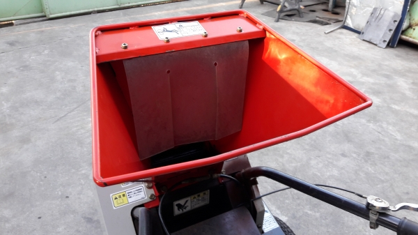 เครื่องย่อยกิ่งไม้ COWA Cutter รุ่นใหม่ นำเข้าญี่ปุ่น เครื่องย่อยกิ่งไม้ COWA Cutter รุ่นใหม่ นำเข้าญี่ปุ่น