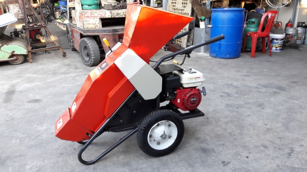 เครื่องย่อยกิ่งไม้ COWA Cutter รุ่นใหม่ นำเข้าญี่ปุ่น เครื่องย่อยกิ่งไม้ COWA Cutter รุ่นใหม่ นำเข้าญี่ปุ่น