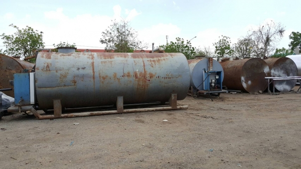 มาอีกใบถังน้ำมันขนาด 10600 ลิตรสภาพสวยๆมีหัวจ่าย มาอีกใบถังน้ำมันขนาด 10600 ลิตรสภาพสวยๆมีหัวจ่าย