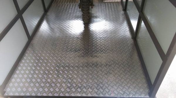 ขายพ่วงตู้ บรรทุกรถมอไซค์โดยเฉพาะครับ ขนาดตู้ กว้าง1.60เมตร ยาว 3เมตร สูง1.80เมตร ขายพ่วงตู้ บรรทุกรถมอไซค์โดยเฉพาะครับ ขนาดตู้ กว้าง1.60เมตร ยาว 3เมตร สูง1.80เมตร