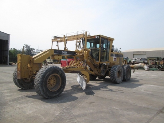 ขายรถเกรดถนน CATERPILLAR 140H_2ZK04278 มือสองนำเข้า สภาพสวย พร้อมใช้งาน