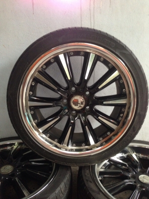 แม็กซ์ขอบ 18 กว้าง 8 นิ้ว 5 รู พร้อมยาง สวยไม่คด ไม่ดุ้ง ถูกมาก