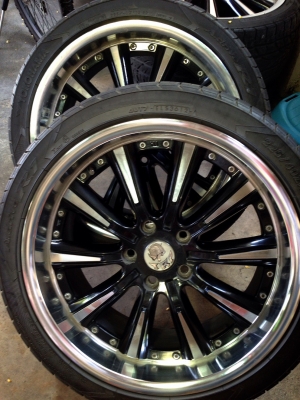 แม็กซ์ขอบ 18 กว้าง 8 นิ้ว 5 รู พร้อมยาง สวยไม่คด ไม่ดุ้ง ถูกมาก