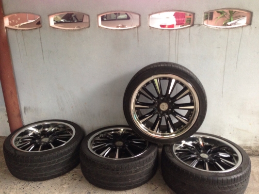 แม็กซ์ขอบ 18 กว้าง 8 นิ้ว 5 รู พร้อมยาง สวยไม่คด ไม่ดุ้ง ถูกมาก