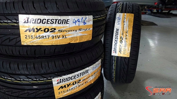 BRIDGESTONE MY02 215/45R17 เส้นละ 3,500 บาท BRIDGESTONE MY02 215/45R17 เส้นละ 3,500 บาท