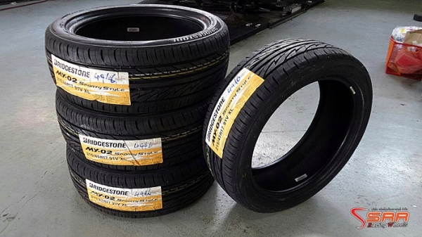 BRIDGESTONE MY02 215/45R17 เส้นละ 3,500 บาท BRIDGESTONE MY02 215/45R17 เส้นละ 3,500 บาท
