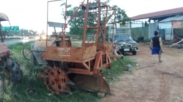 ขายเครื่องปลูกอ้อย โทร 0887720373
