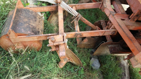 ขายเครื่องปลูกอ้อย โทร 0887720373