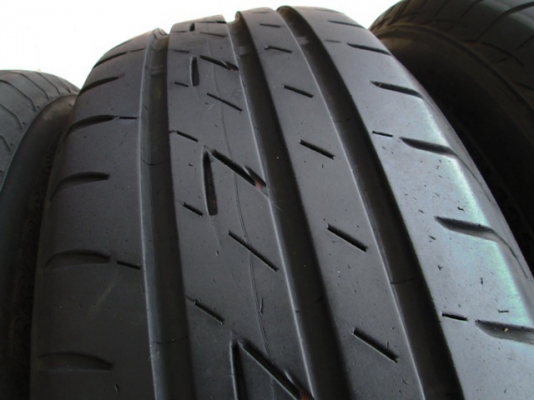 ขายยาง BRIDGESTONE EP200 195-65-15 ปลายปี14 สวยๆ 1ชุด ขายยาง BRIDGESTONE EP200 195-65-15 ปลายปี14 สวยๆ 1ชุด