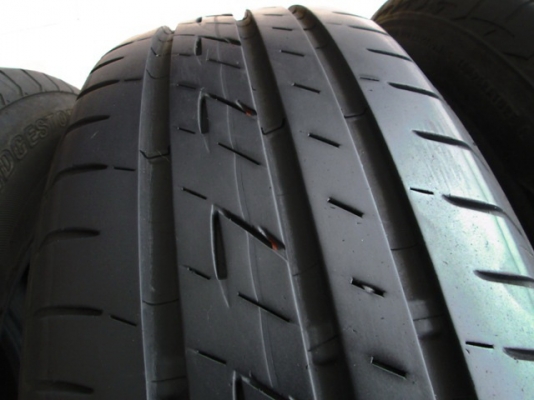 ขายยาง BRIDGESTONE EP200 195-65-15 ปลายปี14 สวยๆ 1ชุด ขายยาง BRIDGESTONE EP200 195-65-15 ปลายปี14 สวยๆ 1ชุด