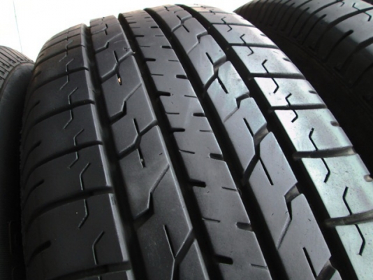 ขายยาง BRIDGESTONE B390 205-65-15 ปี15 งามๆ 1ชุด