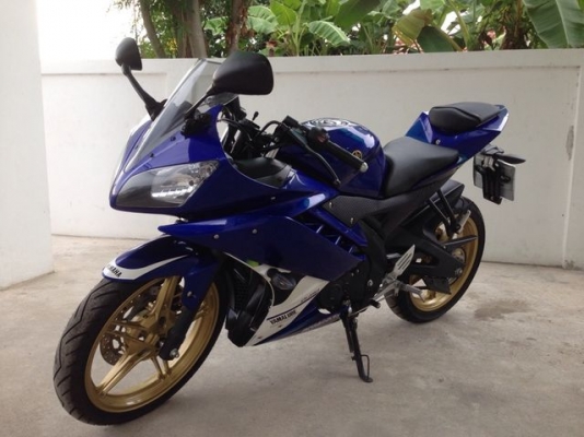 Yamaha R15 150cc Moto GP Edition สีน้ำเงิน สวย มือเดียว สภาพป้ายแดง 2พันโล
