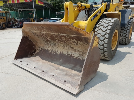 ขายรถตักล้อยาง ยี่ห้อ KOMATSU WA320-5L นำเข้าจาก USA แท้ 100\% สภาพสวย ไม่เคยใช้งานในไทย ขายรถตักล้อยาง ยี่ห้อ KOMATSU WA320-5L นำเข้าจาก USA แท้ 100\% สภาพสวย ไม่เคยใช้งานในไทย