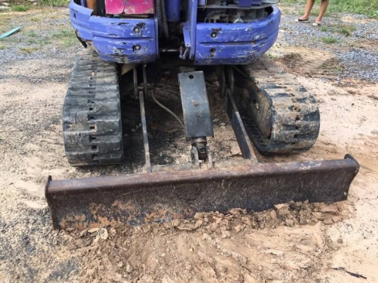 เก่านอก 1 ปี 195,000 บาท KOMATSU PC28UU-2E ทำงาน 8,000 ชั่วโมง เครื่องดี ปั้มดี แทรคยางสวย สภาพพร้อมใช้ เอกสารชื้อขาย  รถอยู่ จ.ร้อยเอ็ด โทร&amp;ไอดีไลน์ 0610710295