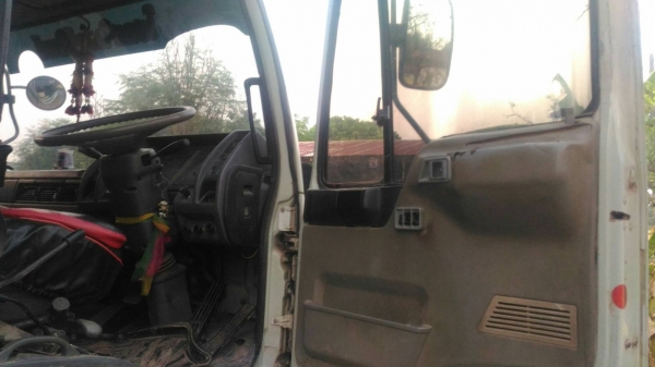 พ่วง 18 ล้อ HINO 3H เครื่อง P11C 320 แรง กระบะเหล็ก-ดั้ม / รถพร้อมใช้ 1.3 ล้าน