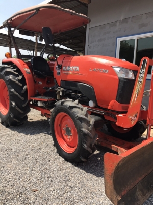 ขายคูโบต้าL4708DTพร้อมดันหน้า เล่มทะเบียนพร้อมโอนคับ ราคา380,000.บาทถ้วนคับ