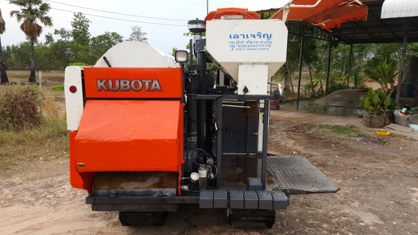ขายด่วน!!kubotaDc70Hพร้อมพ่วงลาก ขายด่วน!!kubotaDc70Hพร้อมพ่วงลาก