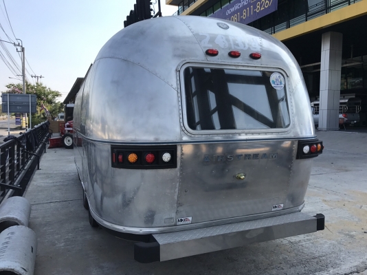 ขาย Airstream food trailer ขาย Airstream food trailer