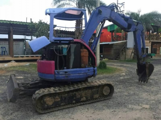 ขายเหมา 2 รายการ 235,000 บาท KOMATSU PC28UU-2E พร้อมเทเลอร์ลาก. สภาพพร้อมใช้  รถอยู่ จ.ร้อยเอ็ด โทร&amp;ไอดีไลน์ 0610710295