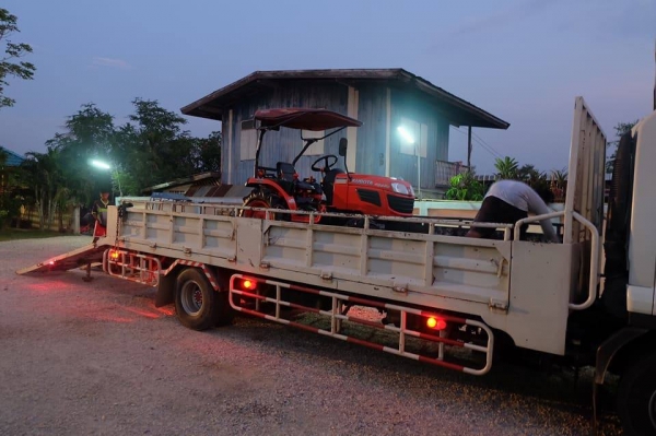 คูโบต้า B2420D 4 WD พวงมาลัยเพาเวอร์