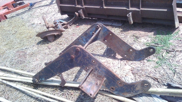 ขายดันหน้ารถไถฟอร์ด ขายดันหน้ารถไถฟอร์ด