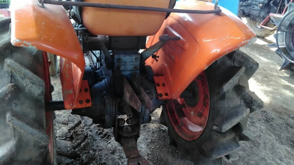คูโบต้าL2000สภาพเครื่องดีเกียดีใฮโนลิกดียางดีพร้อมใช้เลยคับ