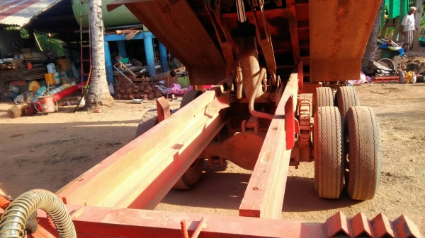 เทนเลอร์ดั้ม14ตันสภาพสวยพร้อมใช้ท่านใดสนใจทักมาคุยกันคับ