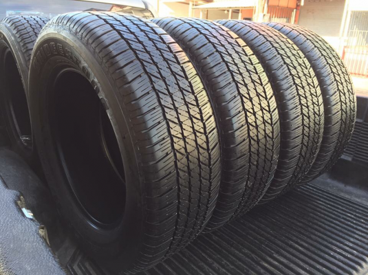 ยาง Bridgestone 265 60 18 ปี16 ดอกเต็ม ไม่มีปะ ใช้ยาว ราคาไม่แพง