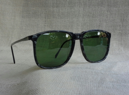 แว่นตาสแปนิชแฮนด์เมด &#039;นิวเวย์ฟาเรอร์&#039;  Vintage INDO handmade in Spain