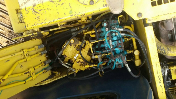 ขายรถแบคโฮ KOBELCO SK60-/// ระบบไฟเต็ม เอกสารอินวอย ราคา 450000