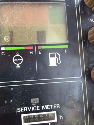 ขายKOMATSU PC60-6  เก่าญี่ปุ่น  ปลายยาว สภาพสวย  เครื่องปั๊มดี เอกสารอินวอย  ลองระบบกันได้ทุกวัน โทร  089-3818694  ดวงนภา