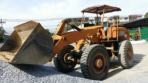 ขายด่วนๆรถตักKOMATSU JH30 สภาพพร้อมใช้สุดๆราคาถูกสุดๆแล้วแค่265000บาทโทรไอดี0843923995