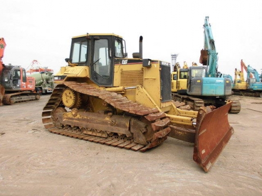 D6M นำเข้าจากญี่ปุ่น D6M นำเข้าจากญี่ปุ่น