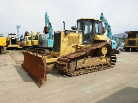 D6M นำเข้าจากญี่ปุ่น D6M นำเข้าจากญี่ปุ่น