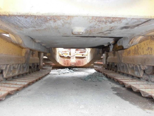 D6M นำเข้าจากญี่ปุ่น D6M นำเข้าจากญี่ปุ่น