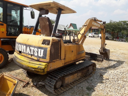 ขายด่วนรถแบคโฮ KOMATSU= PC 30 สภาพสวย พร้อมใช้งาน