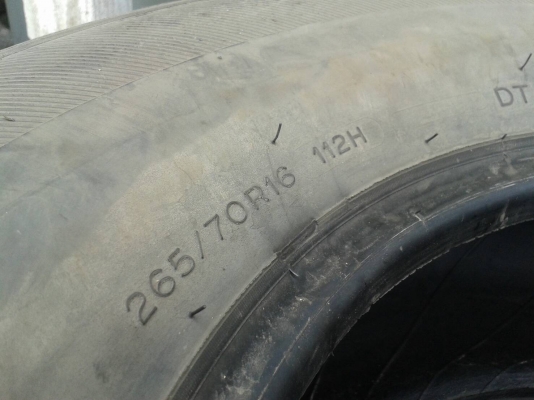 ยาง มีชลีน 265/70R16 ปี14 ชุดนี้ ราคา 3500 บาท