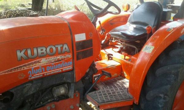 ขายรถไถ L3608 อุปกรณ์ ดันหน้า โรตารี่ เอกสารพร้อมโอน ราคา250,000 สนใจโทร 090-8588220คุณนะ 093-3258446คุณบิว เว็บไซต์ส่วนตัว www.narong2truck.com www.truck.in.th/498 ID: narong498 ID: 0933258446 เพจ Facebook ณรงค์ ซื้อขายรถมือสอง กลุ่ม Facebook ณรงค์ ซื้อข