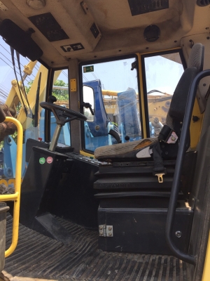 รถบดสั่นสะเทือนBOMAG BW225-3 25 TONS